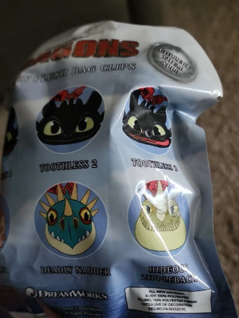 DreamWorks Black Dragon Mystery Plush Bag Clip - Picture 4 of 4